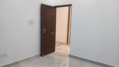 Bedroom Image of 975 Sq.ft 2 BHK Apartment / Flat for sale in Shalimar Garden Ghaziabad for Rs. 5000000