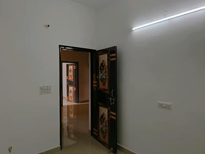 Bedroom Image of 750 Sq.ft 2 BHK Builder Floor for sale in DLF Ankur Vihar Ghaziabad for Rs. 2220009
