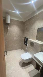 Bathroom Image of 750 Sq.ft 1 BHK Apartment / Flat for rent in Vijay Nagar Indore for Rs. 17999
