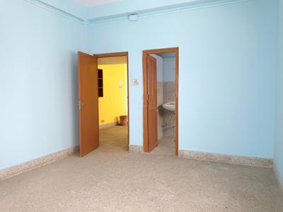 Bedroom Image of 1150 Sq.ft 2 BHK Builder Floor for rent in Jodhpur Park Kolkata for Rs. 21000