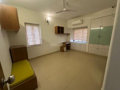 Bedroom Image of 1200 Sq.ft 3 BHK Apartment / Flat for sale in Qutab View Apartments, Katwaria Sarai New Delhi for Rs. 29500000