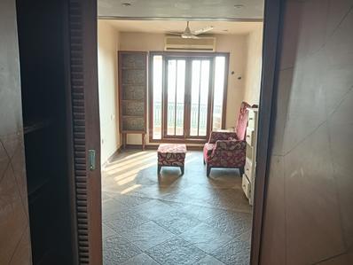 5 BHK Flat