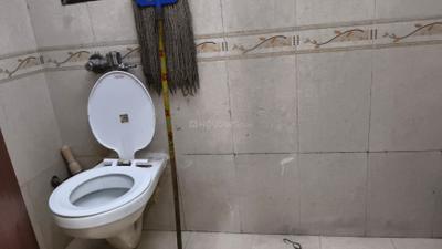 NG Complex Bathroom One 3