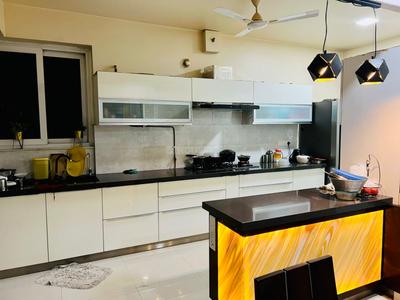 Kitchen Image of 2250 Sq.ft 4 BHK Apartment / Flat for rent in Amanora Aspire Towers, Hadapsar Pune for Rs. 105000