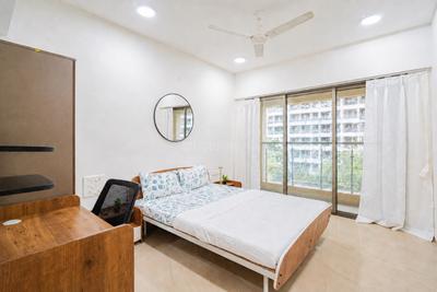 Bedroom Image of 1050 Sq.ft 2 BHK Apartment / Flat for sale in K Raheja Vistas, Powai Mumbai for Rs. 28500000
