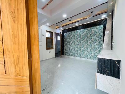 Hall Image of 1450 Sq.ft 3 BHK Apartment / Flat for sale in Capital Home 3, Sector 73 Noida for Rs. 6500000