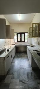 Kitchen Image of 2500 Sq.ft 2 BHK Builder Floor for rent in Sarvapriya Vihar New Delhi for Rs. 100000