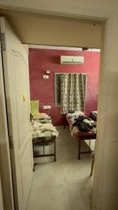 Bedroom Image of 950 Sq.ft 2 BHK Builder Floor for rent in Karapakkam Chennai for Rs. 25000