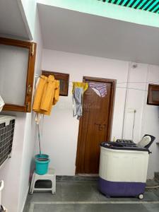 Bedroom Image of 1600 Sq.ft 2 BHK Builder Floor for rent in Indira Nagar Lucknow for Rs. 24000