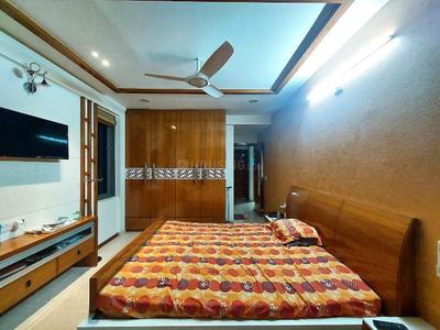 Bedroom Image of 3000 Sq.ft 4 BHK Apartment / Flat for sale in Vastu Oasis, Thaltej Ahmedabad for Rs. 35100000