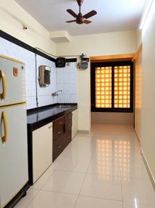 Kitchen Image of 850 Sq.ft 2 BHK Apartment / Flat for rent in Malad East Mumbai for Rs. 60000