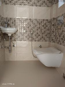 Bathroom Image of 1100 Sq.ft 2 BHK Independent House for sale in Kalighat Kolkata for Rs. 12100000