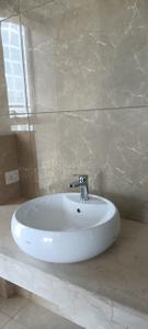 Bathroom Image of 2200 Sq.ft 4 BHK Apartment / Flat for rent in Bombay Island City Center, Wadala Mumbai for Rs. 450000