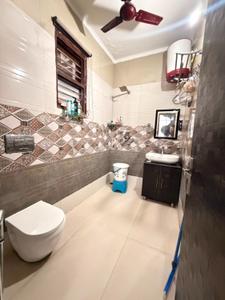 Bathroom Image of 1450 Sq.ft 3 BHK Apartment / Flat for sale in Dhakoli Zirakpur for Rs. 5650000