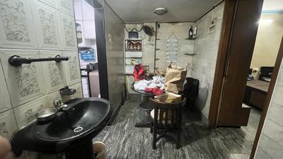 Bathroom Image of New Sunder Park in Andheri West, Mumbai