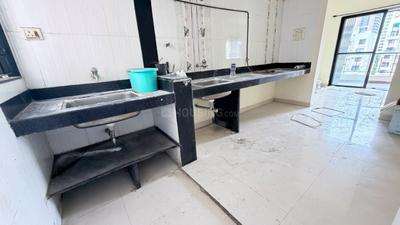 Kitchen Image of 1600 Sq.ft 3 BHK Apartment / Flat for sale in Magarpatta Roystonea, Magarpatta City Pune for Rs. 29000000