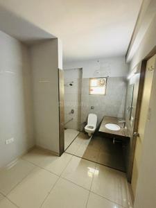 Bathroom Image of 3330 Sq.ft 4 BHK Villa for sale in Goyal Floris, Shela Ahmedabad for Rs. 34000000