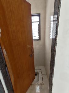 Bathroom Image of 1400 Sq.ft 3 BHK Builder Floor for rent in Mahalaxmi Nagar Nashik for Rs. 17000