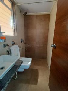 Bathroom Image of 1020 Sq.ft 2 BHK Apartment / Flat for sale in Veena Serenity, Chembur Mumbai for Rs. 16500000