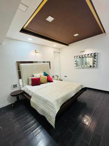 Bedroom Image of 6200 Sq.ft 5 BHK Penthouse for rent in Riviera Elegance, Prahlad Nagar Ahmedabad for Rs. 250000