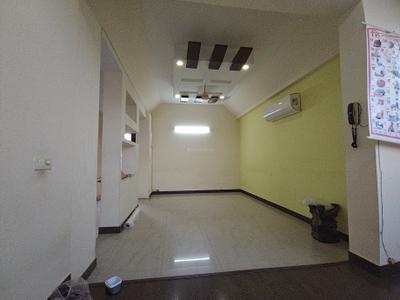 Living Room Image of 1750 Sq.ft 3 BHK Apartment / Flat for rent in CGHS Ganpati Apartment, Sector 56 Gurgaon for Rs. 48000