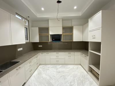 Kitchen Image of 2600 Sq.ft 4 BHK Builder Floor for sale in Model Town New Delhi for Rs. 62500000