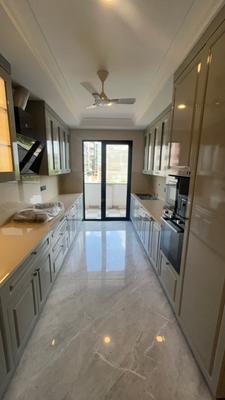 Kitchen Image of 2400 Sq.ft 4 BHK Builder Floor for sale in Ansal Versalia, Sector 67 Gurgaon for Rs. 29500000