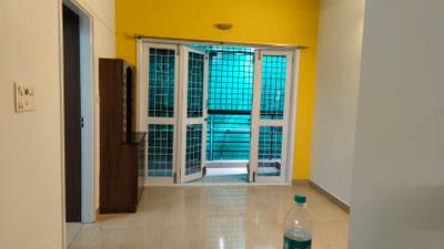 Image of 1050 Sq.ft 2 BHK Apartment / Flat for rent in Halasuru, Bengaluru for Rs. 35000