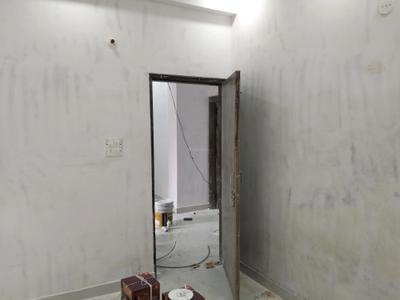 Bedroom Image of 650 Sq.ft 2 BHK Builder Floor for sale in Mayur Vihar Phase 1 New Delhi for Rs. 6000000