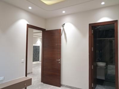 Bedroom Image of 1800 Sq.ft 3 BHK Builder Floor for sale in Paschim Vihar New Delhi for Rs. 36000000