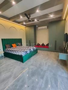 1 RK Independent Builder Floor