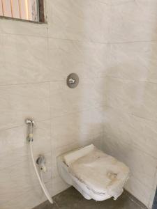 Common Bathroom Image of 750 Sq.ft 1 BHK Apartment / Flat for sale in Ulwe Navi Mumbai for Rs. 5000000