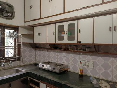 Kitchen Image of 1000 Sq.ft 3 BHK Apartment / Flat for rent in Pitampura New Delhi for Rs. 32000