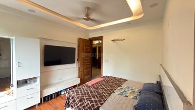 Bedroom Image of 1500 Sq.ft 4 BHK Builder Floor for sale in Vasundhara Ghaziabad for Rs. 19500000