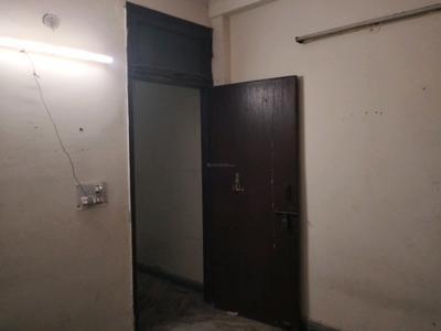 Bedroom Image of 400 Sq.ft 1 BHK Builder Floor for rent in Mayur Vihar Phase 1 New Delhi for Rs. 13000