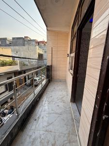 Balcony Image of 1000 Sq.ft 3 BHK Apartment / Flat for sale in Govindpuram Ghaziabad for Rs. 4275000