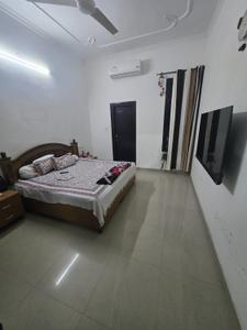 Bedroom Image of 2500 Sq.ft 2 BHK Builder Floor for rent in Ranjit Avenue Amritsar for Rs. 22000