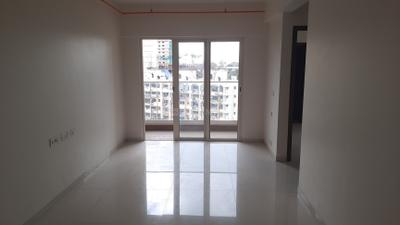 Living Room Image of 950 Sq.ft 2 BHK Apartment / Flat for rent in Kalpataru Vivant, Jogeshwari East Mumbai for Rs. 65000