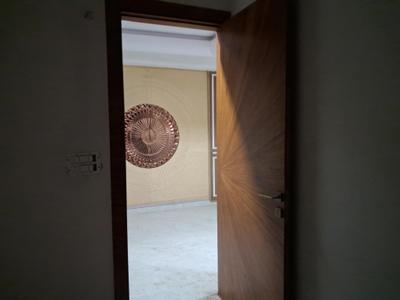 Bedroom Image of 1650 Sq.ft 3.5 BHK Apartment / Flat for sale in DM Infra, Sector 104 Noida for Rs. 6500000