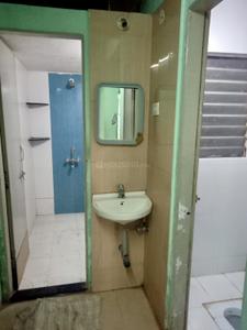Bathroom Image of 1200 Sq.ft 3 BHK Apartment / Flat for rent in Roongta Township, Rajiv Nagar Nashik for Rs. 13000