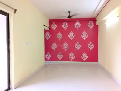 Living Room Image of 970 Sq.ft 2 BHK Apartment / Flat for rent in Primarc Southwinds, Rajpur Kolkata for Rs. 17000