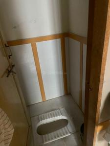 Bathroom Image of 750 Sq.ft 1 BHK Apartment / Flat for rent in Umarwada Surat for Rs. 7000