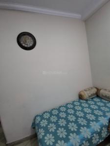 Bedroom Image of 900 Sq.ft 2 BHK Builder Floor for sale in Mansarover Garden New Delhi for Rs. 10000000