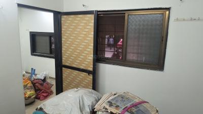 Bedroom Image of 1200 Sq.ft 3 BHK Apartment / Flat for rent in Dwarka Nashik for Rs. 15000