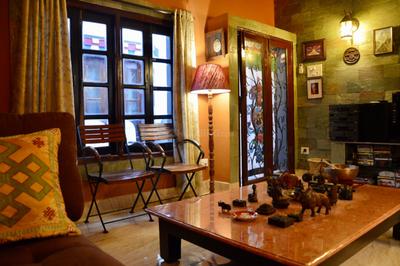 Hall Image of 12000 Sq.ft 9 BHK Villa for sale in Dhakuria Kolkata for Rs. 95000000