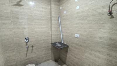 Image of 1000 Sq.ft 3 BHK Builder Floor for sale in Mayur Vihar Phase 1, New Delhi for Rs. 8000000