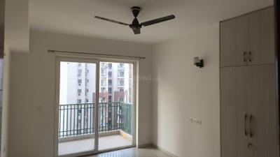Bedroom Image of 2275 Sq.ft 3 BHK Apartment / Flat for rent in Sunworld Arista, Sector 168 Noida for Rs. 48000