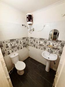 Bathroom Image of 900 Sq.ft 2 BHK Apartment / Flat for sale in Vision Nature Huts 3, Khanpur Mohali for Rs. 3990000