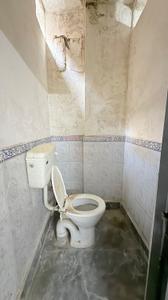 Bathroom Image of 540 Sq.ft 2 BHK Builder Floor for sale in Shahdara New Delhi for Rs. 3500000