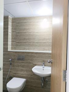Common Bathroom Image of 880 Sq.ft 2 BHK Apartment / Flat for rent in Lodha Palava Premier, Dombivli East Thane for Rs. 20000